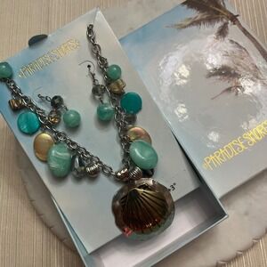 Paradise Shores Necklace Earrings Gift Set Beach Seashell Charm Blue Chunky New